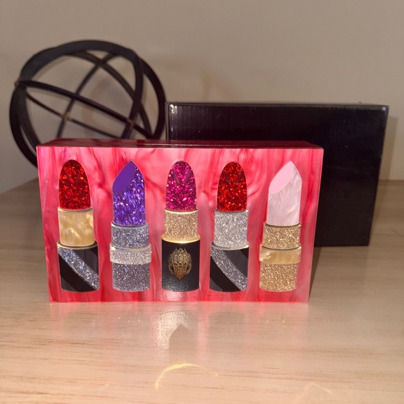 Kurt Geiger Lipstick Clutch with Chain NEW - Picture 9 of 12
